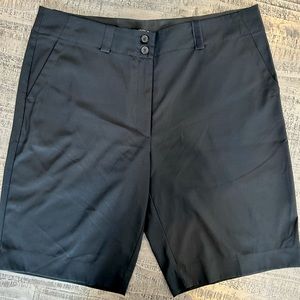 Nikegolf Dri-Fit Sz 14 women’s Golf shorts
